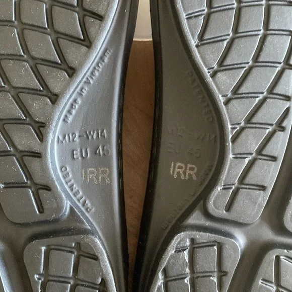 🆕 Oofos Men's OOriginal Sandal - Black Sz 11 - Picture 5 of 5